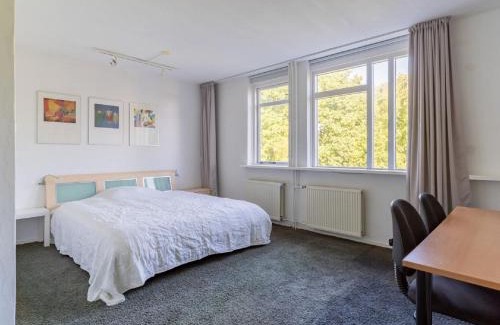 Alkmaar Apartment | Apartment in Alkmaar with sea beach