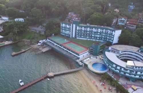 Angra dos Reis Apartment | Apartment in Angra dos Reis facing the sea with everything you need to relax