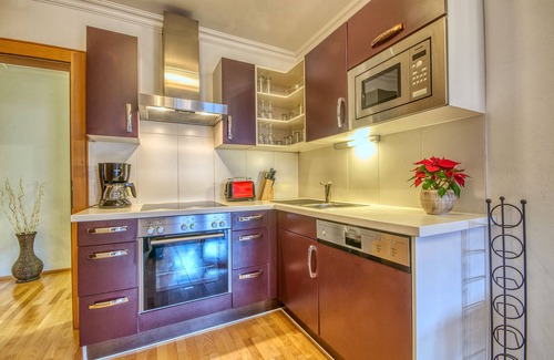 Furth Apartment | Apartment in Apart-Hotel complex, panoramic views, sunny location, swimming pool