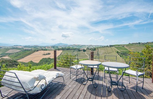 San Savino Apartment | Apartment in Ascoli near Mountains