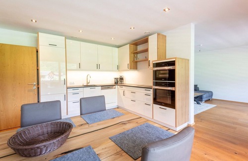 Oberhausen Apartment | Apartment in Tyrol near Ski Slopes