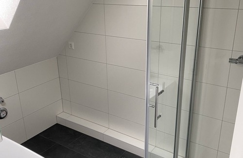 Huettlingen House | Apartment in central location with balcony