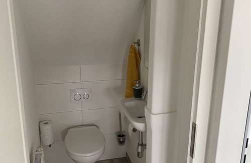 Huettlingen House | Apartment in central location with balcony