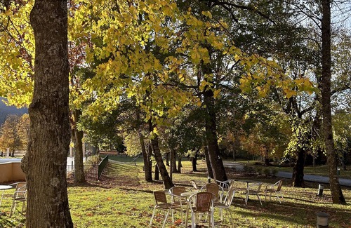 Montbrun-les-Bains Apartment | Apartment in a 19th century chateau with swimming pool and tennis court in a 4-hectare park