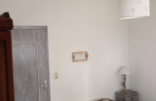 Vaison-la-Romaine Apartment | Apartment in the heart of the pine forest