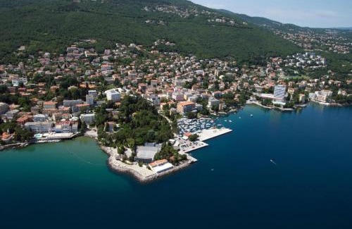 Ika Apartment | Apartment in Ika with sea view, balcony, air conditioning, WiFi 5025-2