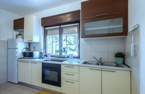 Kastel Novi Apartment | Apartment in Kaštel Novi with terrace, air conditioning, WiFi, washing machine (5104-2)