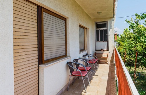 Kastel Novi Apartment | Apartment in Kaštel Novi with terrace, air conditioning, WiFi, washing machine (5104-2)