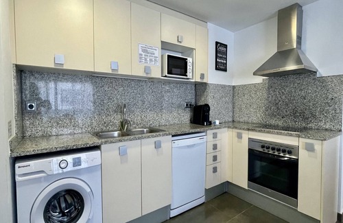 L'Estartit Apartment | Apartment in L’Estartit near Sandy Beach