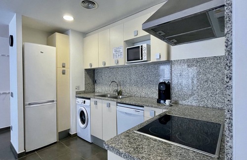 L'Estartit Apartment | Apartment in L’Estartit near Sandy Beach