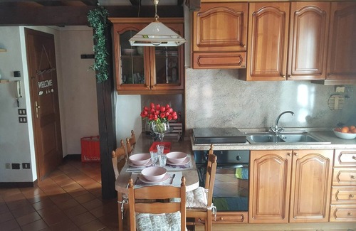 Crone Apartment | Apartment in Lombardy by Lago d'Idro Beach