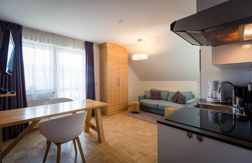 Turracher Hohe Apartment | Apartment in Pine Forest Near Ski Slopes