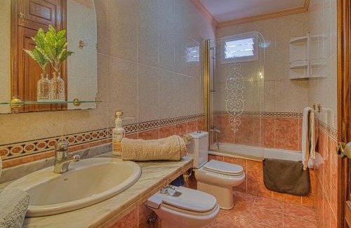Radazul Apartment | Apartment in Radazul with Stunning Sea Views, cleaning included