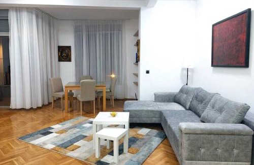 Vracar Apartment | Apartment in Belgrade D&D