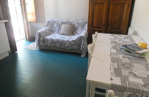 Campo nell'Elba Apartment | Apartment in Semi-Detached House Marina di Campo
