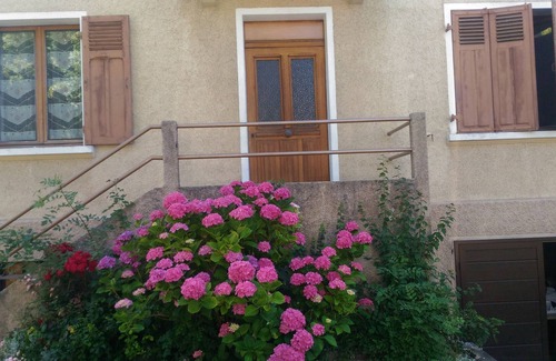 Seynod Condo | Apartment in Savoyard house