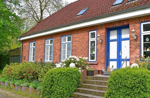 Metelsdorf Apartment | Apartment in Schultenbrook with garden