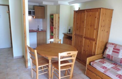 Termignon Apartment | Apartment in Termignon with Ski-In Ski-Out