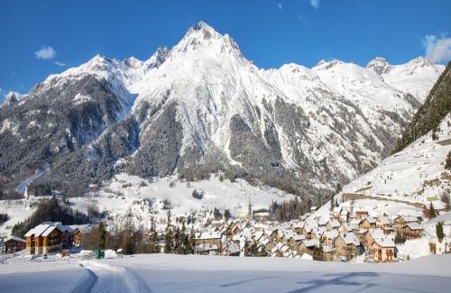 Termignon Apartment | Apartment in Termignon with Ski-In Ski-Out