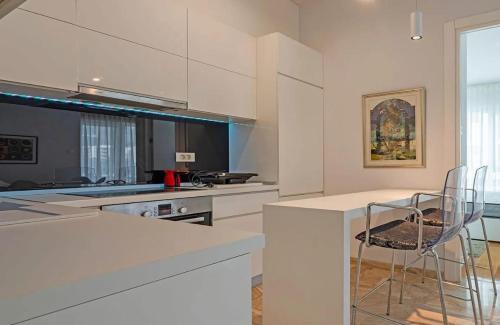 Budva Apartment | Apartment in the luxury hotel near beach