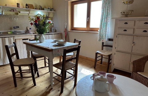 Barchi Apartment | Apartment in the newly built straw bale house Valle delle Rose -