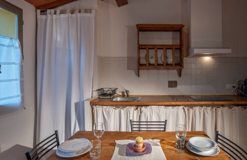 Laterina Apartment | Apartment in the Tuscan countryside, with private patio, pool and on-site restaurant