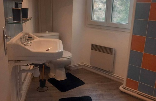 Riscle Apartment | Apartment in the village center