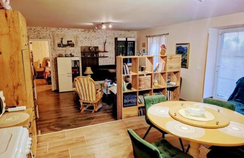 Zaton Apartment | Apartment in Zaton (Zadar) with Air conditioning, WIFI, Washing machine (4828-1)