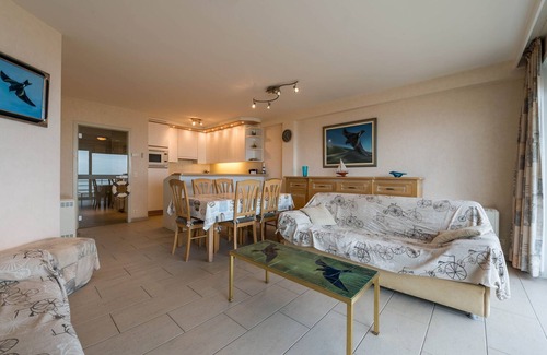 Koksijde-Bad Apartment | Apartment in Zeedijk with Sea View