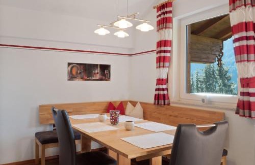 Fuegenberg Apartment | Apartment in Zillertal near Ski Slopes