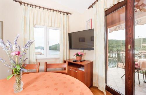 Bozava Apartment | Apartment Ivan