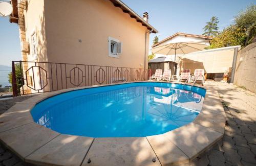 Njivice Apartment | Apartment Ivona