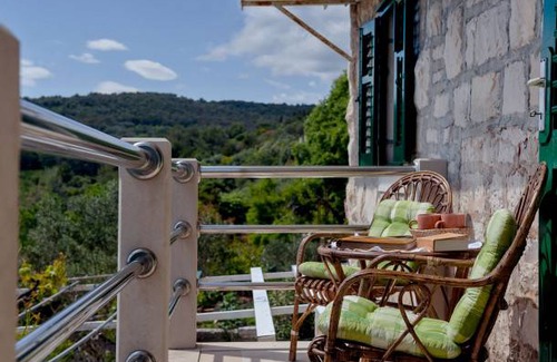 Novo Selo Apartment | Apartment Jasna - cozy apartment in a peaceful area A2 Selca, Island Brac