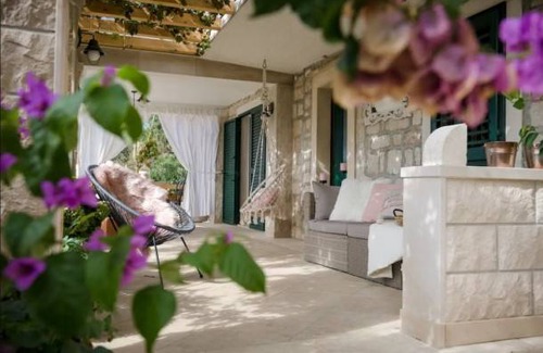 Novo Selo Apartment | Apartment Jasna - cozy apartment in a peaceful area A1 Selca, Island Brac