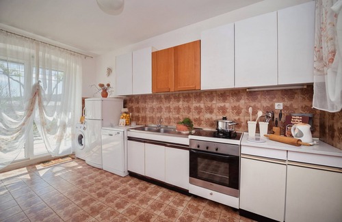 Novo Selo Apartment | Apartment Jasna - cozy apartment in a peaceful area A2(4) - Selca, Island Brac, Croatia