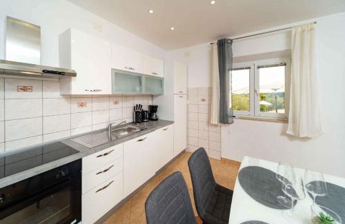 Suha Punta Apartment | Apartment Kampor 4