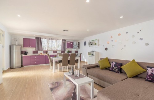 Radetici Apartment | Apartment Kata with Private Pool in Central Istria