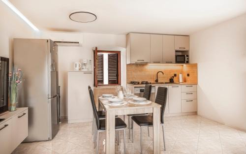 Klimno Apartment | Apartment Klimno