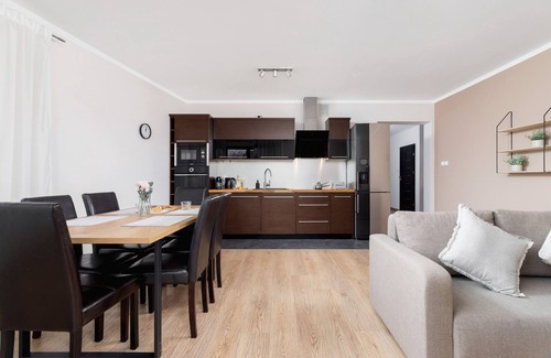 Krakow Apartment | Apartment Krakow Rydlowka 44 by Renters