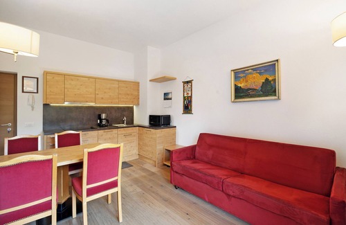 Valdaora di Mezzo Apartment | Apartment 'Kriendl Nr 4' with Mountain View, Private Terrace and Wi-Fi