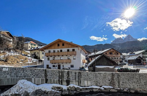 Vierschach Apartment | Apartment 'Kuenz Dolomites 4' with Mountain View, Balcony & Wi-Fi