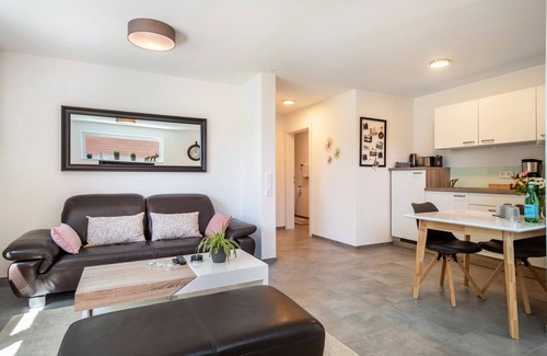 Langen bei Bregenz Apartment | Apartment 'Ländle Lodge' with Mountain View, garden and Wi-Fi