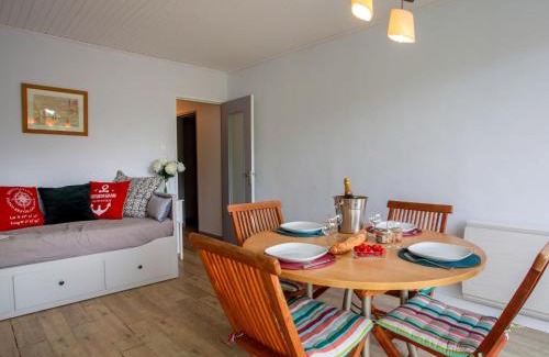 Saint-Brevin-les-Pins Apartment | Apartment L'Ermitage-3 by Interhome