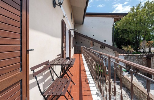 Lonato del Garda Apartment | Apartment 'La Corte Delle Fate' with Shared Pool, Shared Garden and Wi-Fi