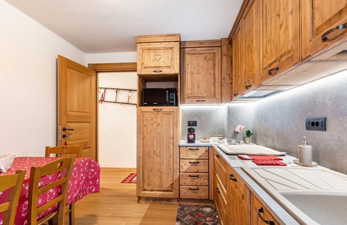 Cogne Apartment | Apartment 'La Maison Des Coeurs, Cogne' with Mountain View, Private Terrace and Wi-Fi