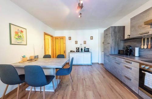 Altaussee Apartment | Apartment Lavendel | Sauna | Parking | Kitchen