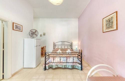 Presicce Apartment | Apartment 'Le Colonie - Monolocale' with Private Terrace and Shared Garden