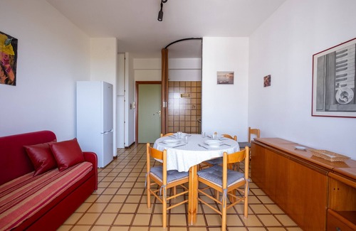 Rivabella Apartment | Apartment 'Le Dune Vista Mare' with Sea View, Balcony and Air Conditioning