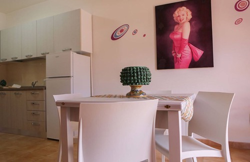 Balestrate Apartment | Apartment 'Le Magnolie 15 - 2° Piano' with Sea View, Wi-Fi and Air Conditioning