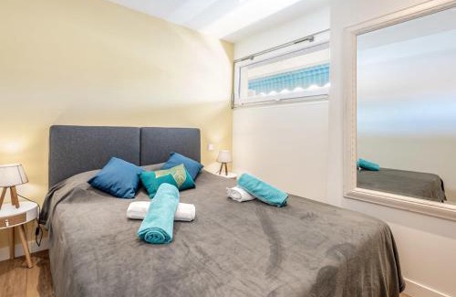 Riou - Petit Juas - Av de Grasse Apartment | Apartment Le Palladio by Interhome